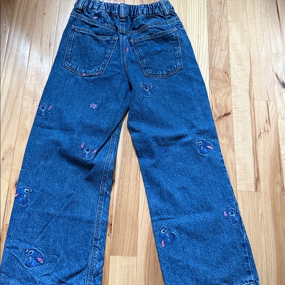Embroidered Wide-Leg Jeans - Picture 5 of 5